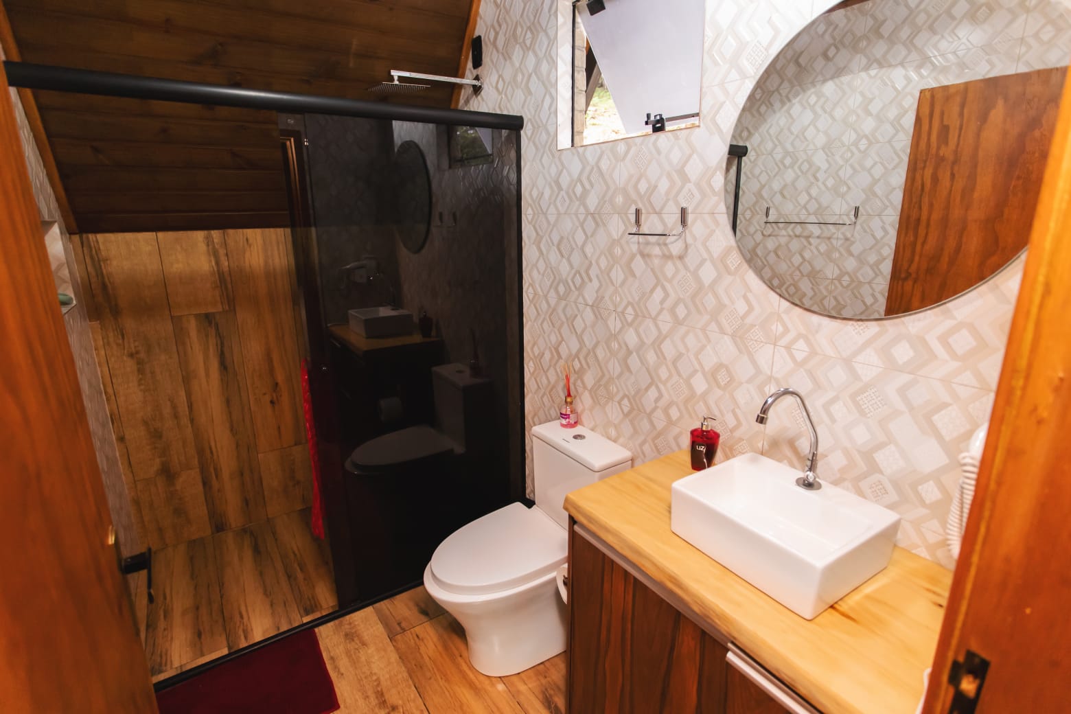 WhatsApp Image 2025-08-25 at 19.33.46 (2)