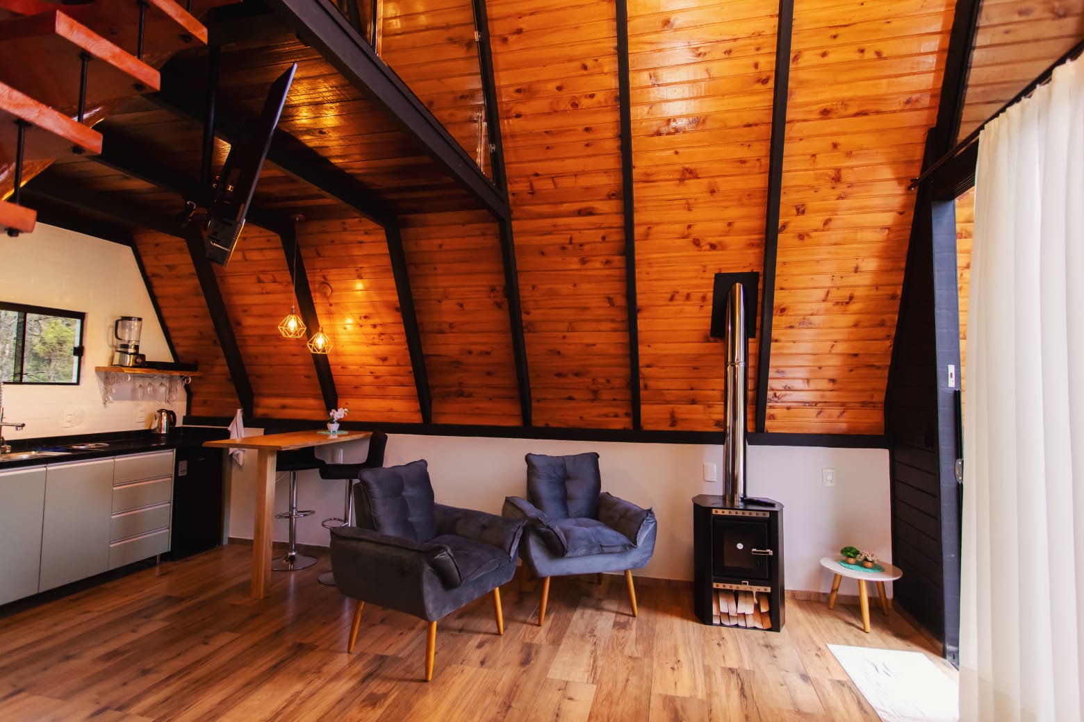 WhatsApp Image 2025-08-25 at 19.34.12